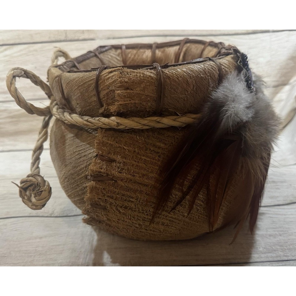 Vintage Handmade Native American Basket with Real Fur & Feathers Embellishments - Picture 4 of 6